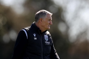 app下载-带队17场仅5胜，官方：西布朗主帅莫布雷下课