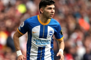 开云体育-队报：因今年6月接受的膝盖手术，恩西索转会斯特拉斯堡告吹